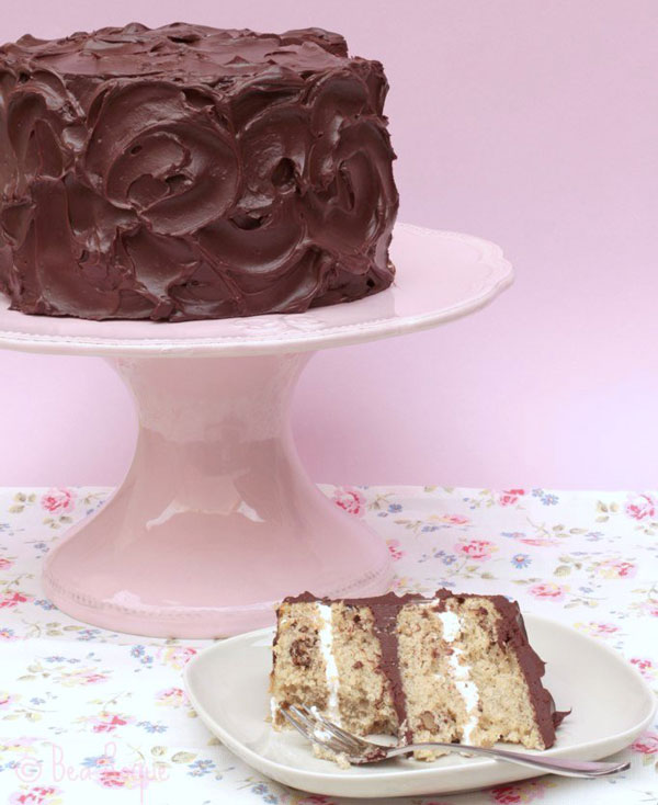 Tarta de plátano y nueces con chocolate