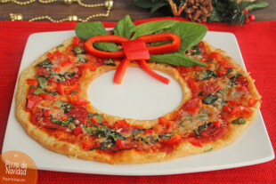 Pizza de Navidad en forma de corona