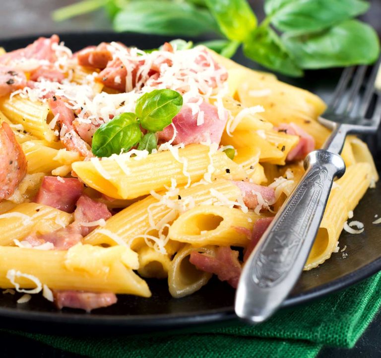 pasta macarrones a la carbonara receta