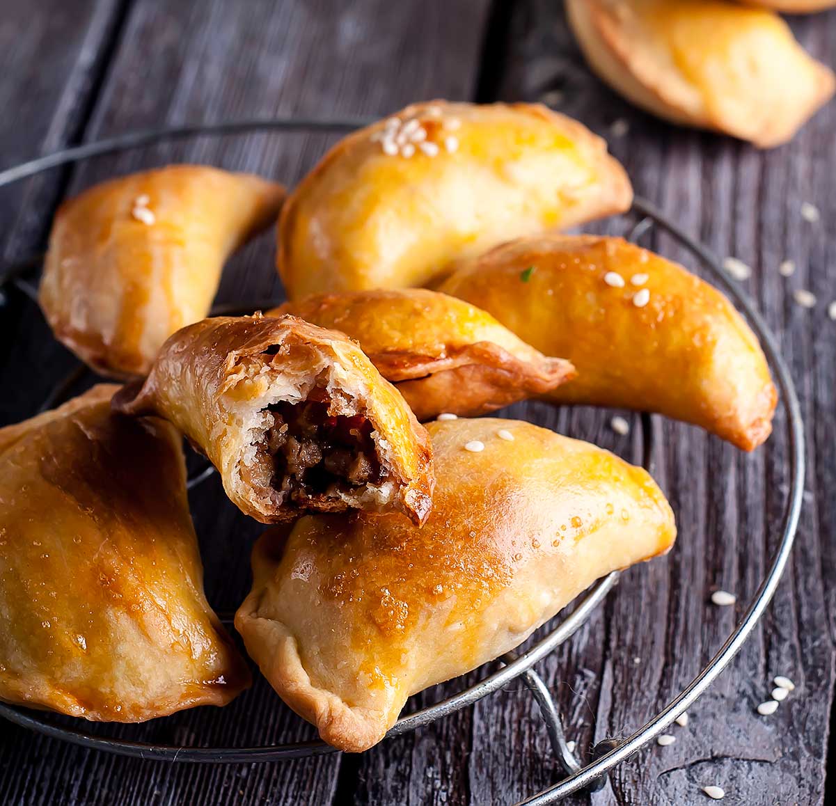 ▷ ¿Cuánto tiempo tienen que estar las empanadas en un horno eléctrico?