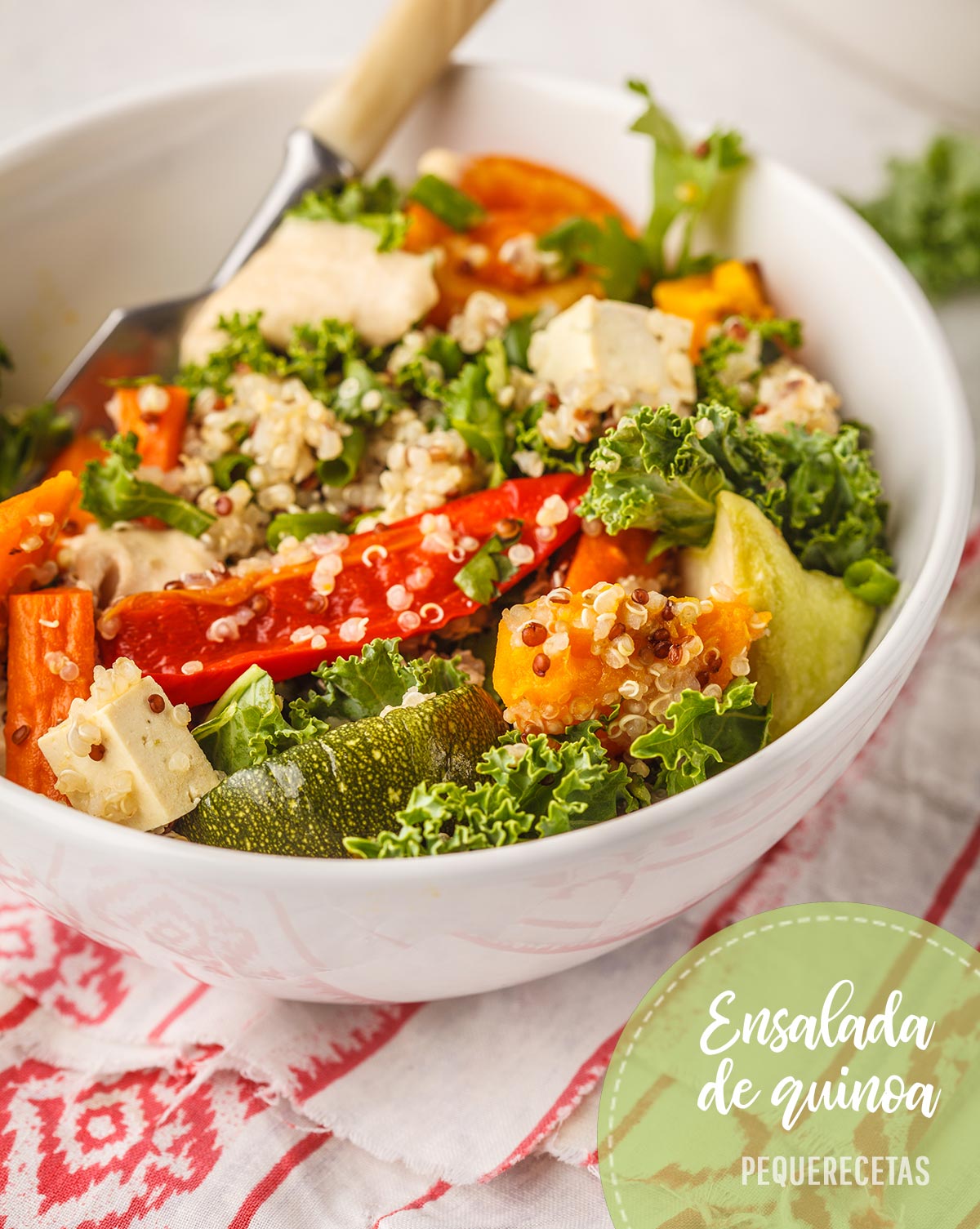 Ensalada Saludable De Quinoa Con Verduras Y Tofu