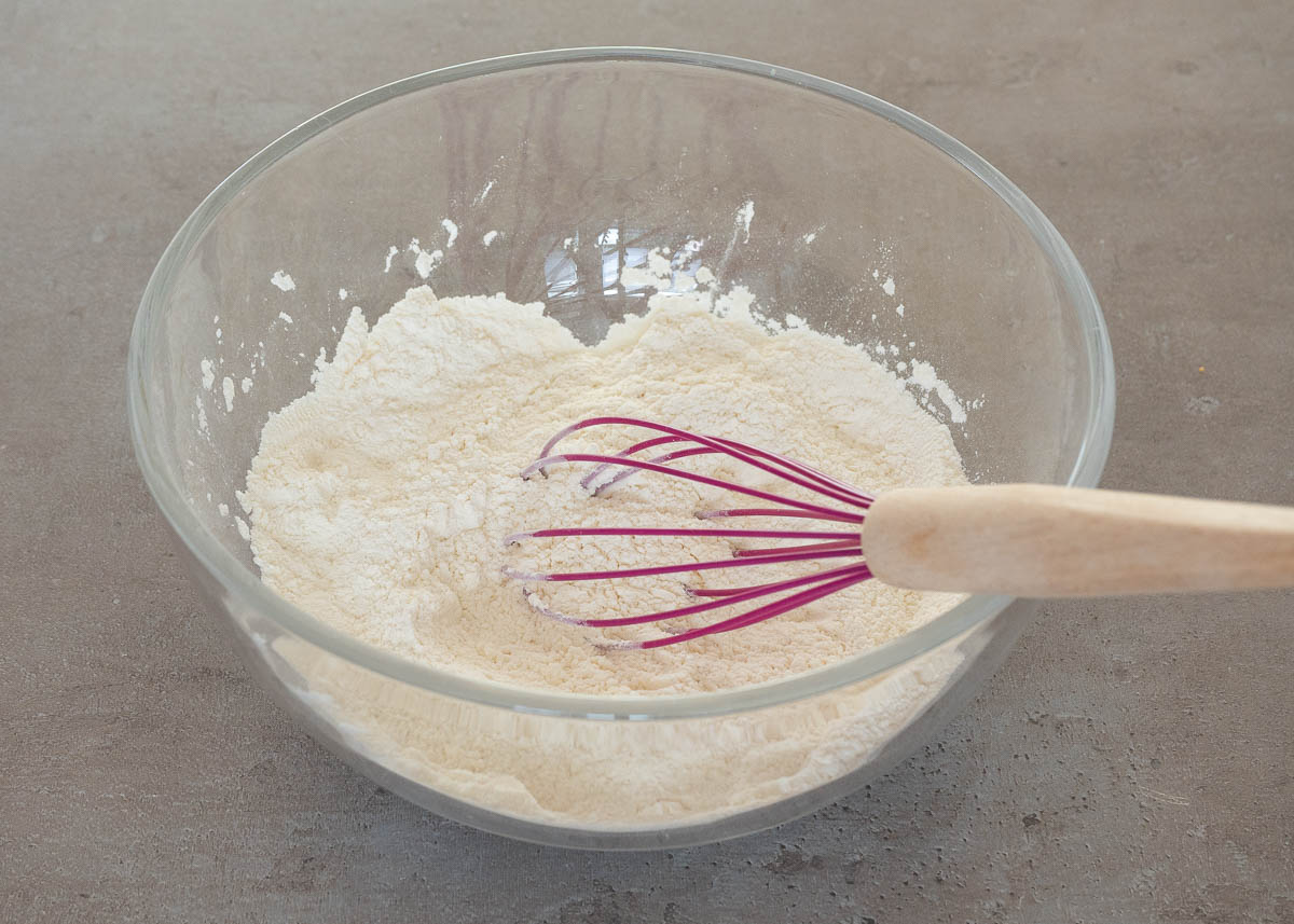 preparar masa muffins 06335 Muffins de fresa caseros: el secreto para que queden perfectos