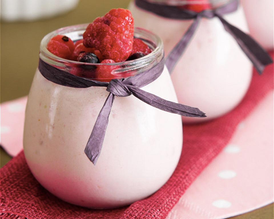 Yogur con frutas del bosque casero