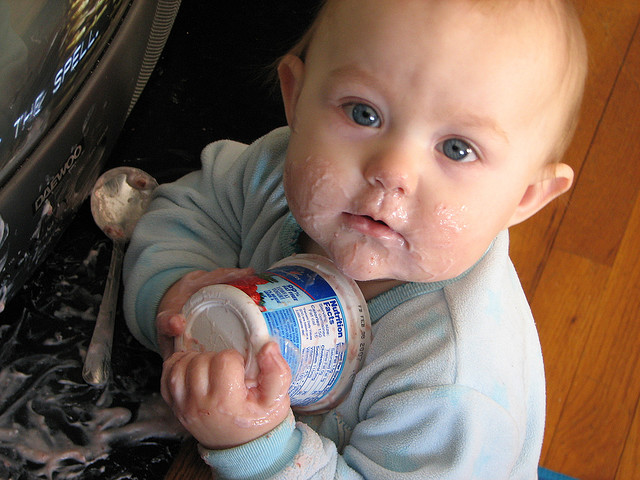 Bebe Yogur - Los Lácteos En La Alimentación Infantil
