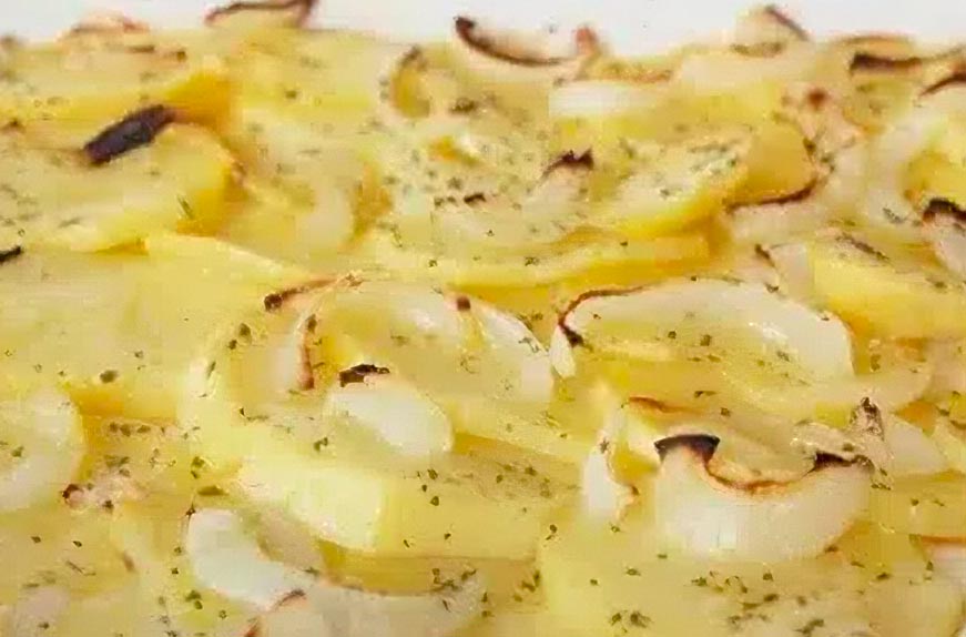 baked potatoes with onion
