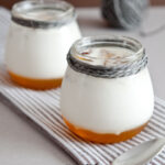 Yogur casero con miel y nueces -