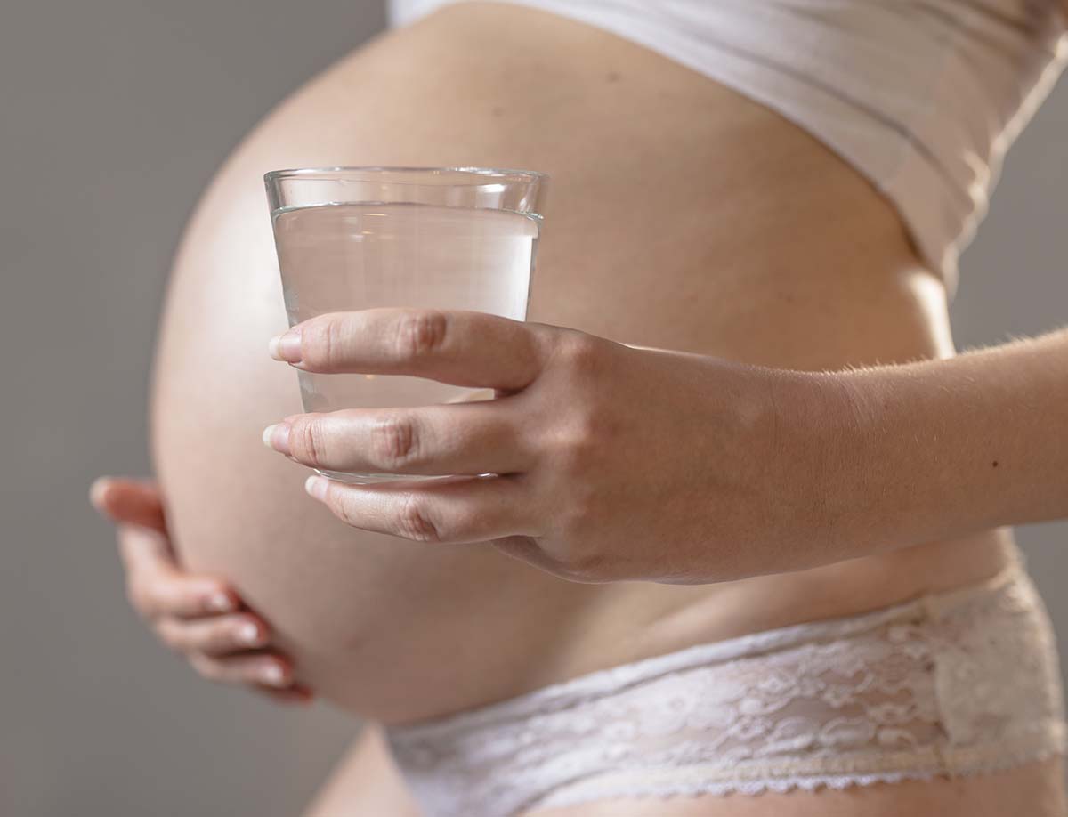 agua durante embarazo y lactancia