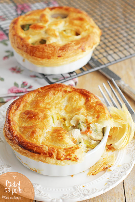 Chicken pie with puff pastry -