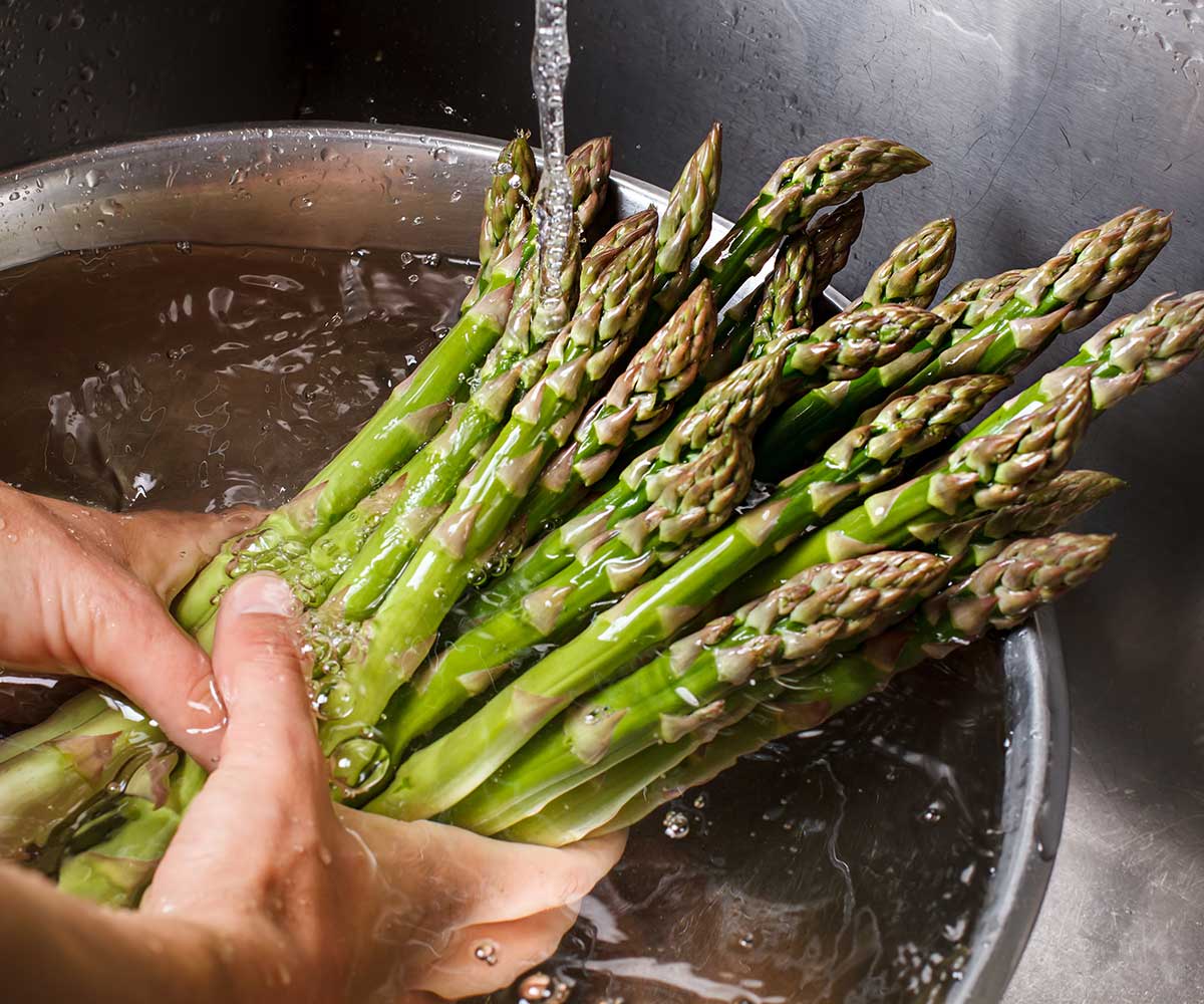 cómo limpiar espárragos