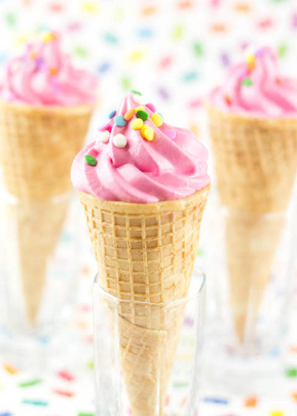 Nubes caseras de fresa