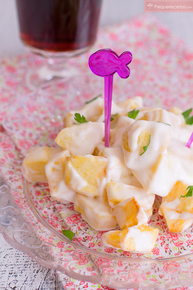 patatas-con-salsa-lactonesa