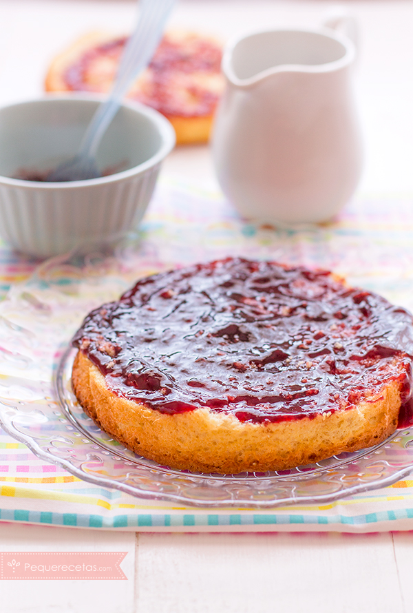 bizcocho-genovés-mermelada