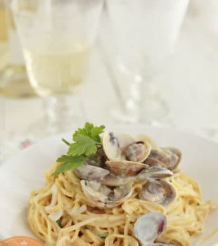 Espaguetis con almejas al vino blanco (1)