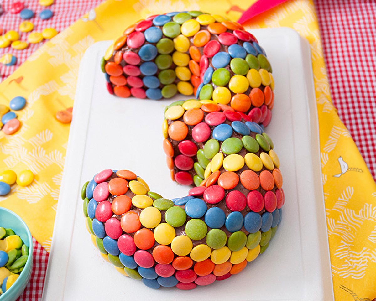 Aprenda Formas, Colores y Números para Niños con un Pastel de Cumpleaños de  Juguete y Tayo! 