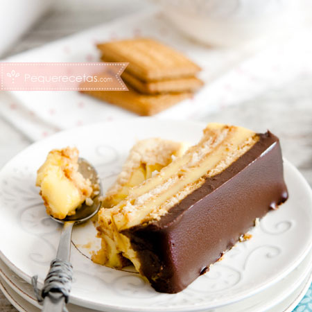 Postres caseros fáciles: tarta de flan, galletas y chocolate