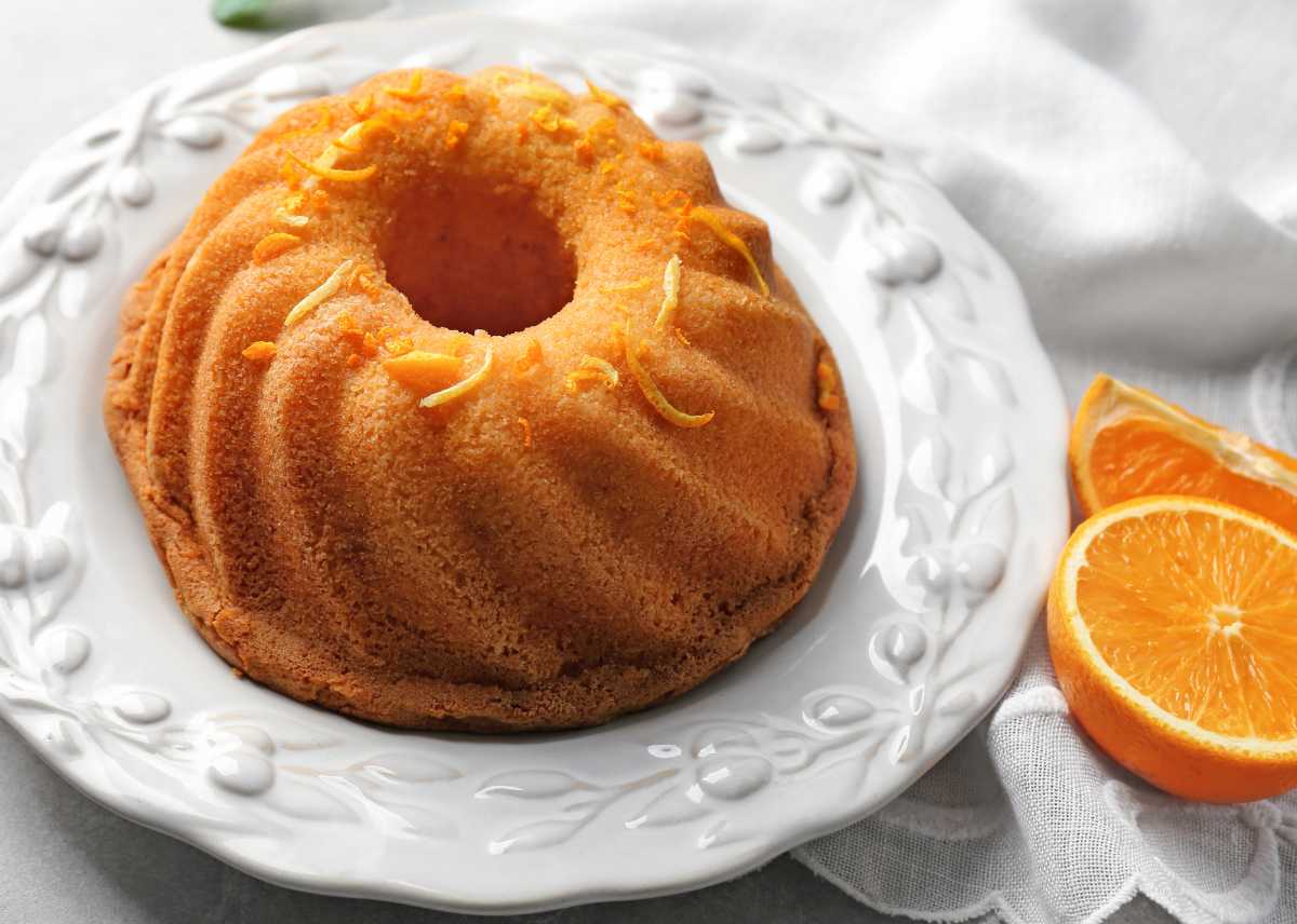 Bizcocho de naranja Thermomix esponjoso y aromático