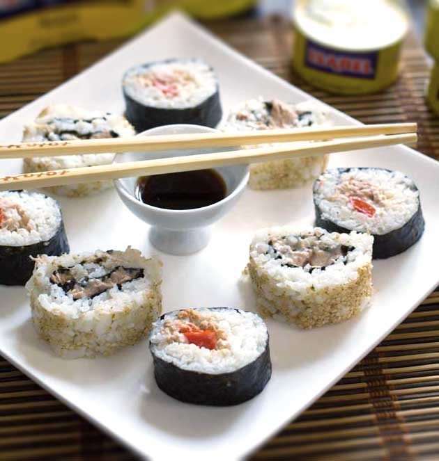 Sushi roll de atún con mayonesa - PequeRecetas