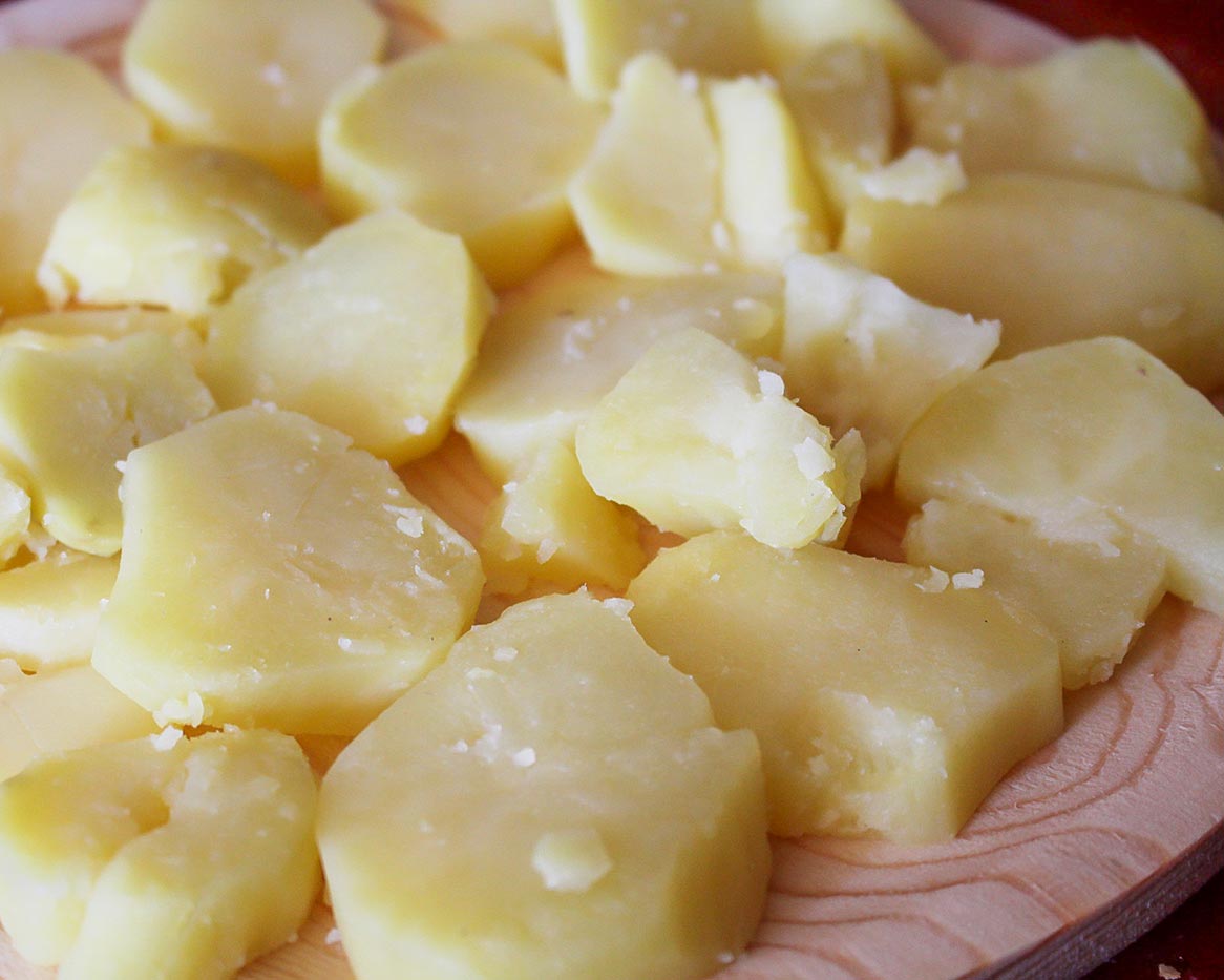 cachelos or potatoes Galician octopus -