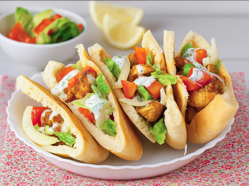 pan de pita relleno de pollo