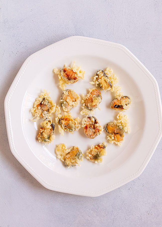 tempura mejillones en escabeche