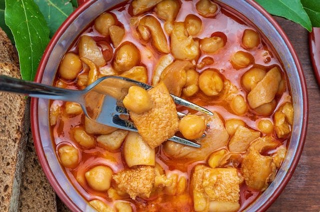 Garbanzos con callos