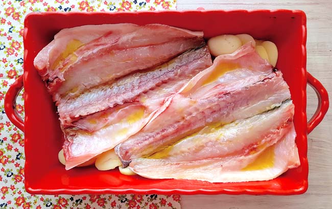 ingredientes lubina a la espalda