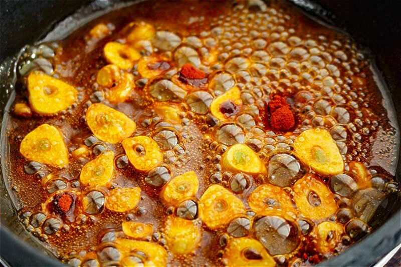 refrito de ajos y pimentón