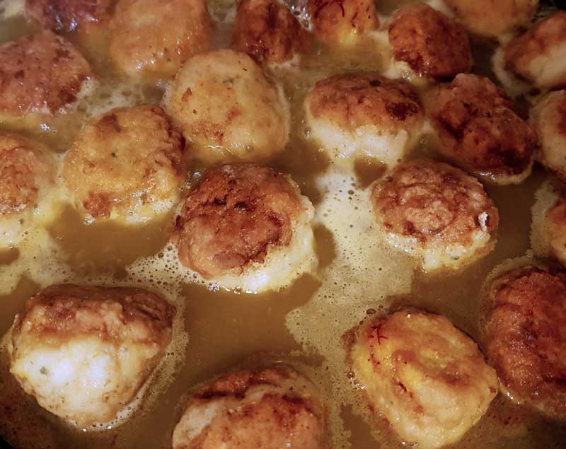 albondigas de rpae en salsa de azafran
