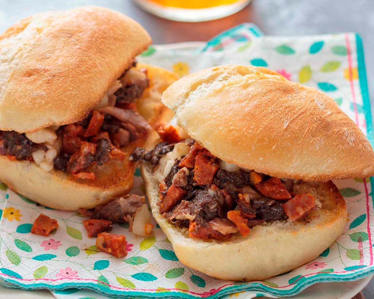 Montadito de PRINGÁ (receta clásica del tapeo sevillano)