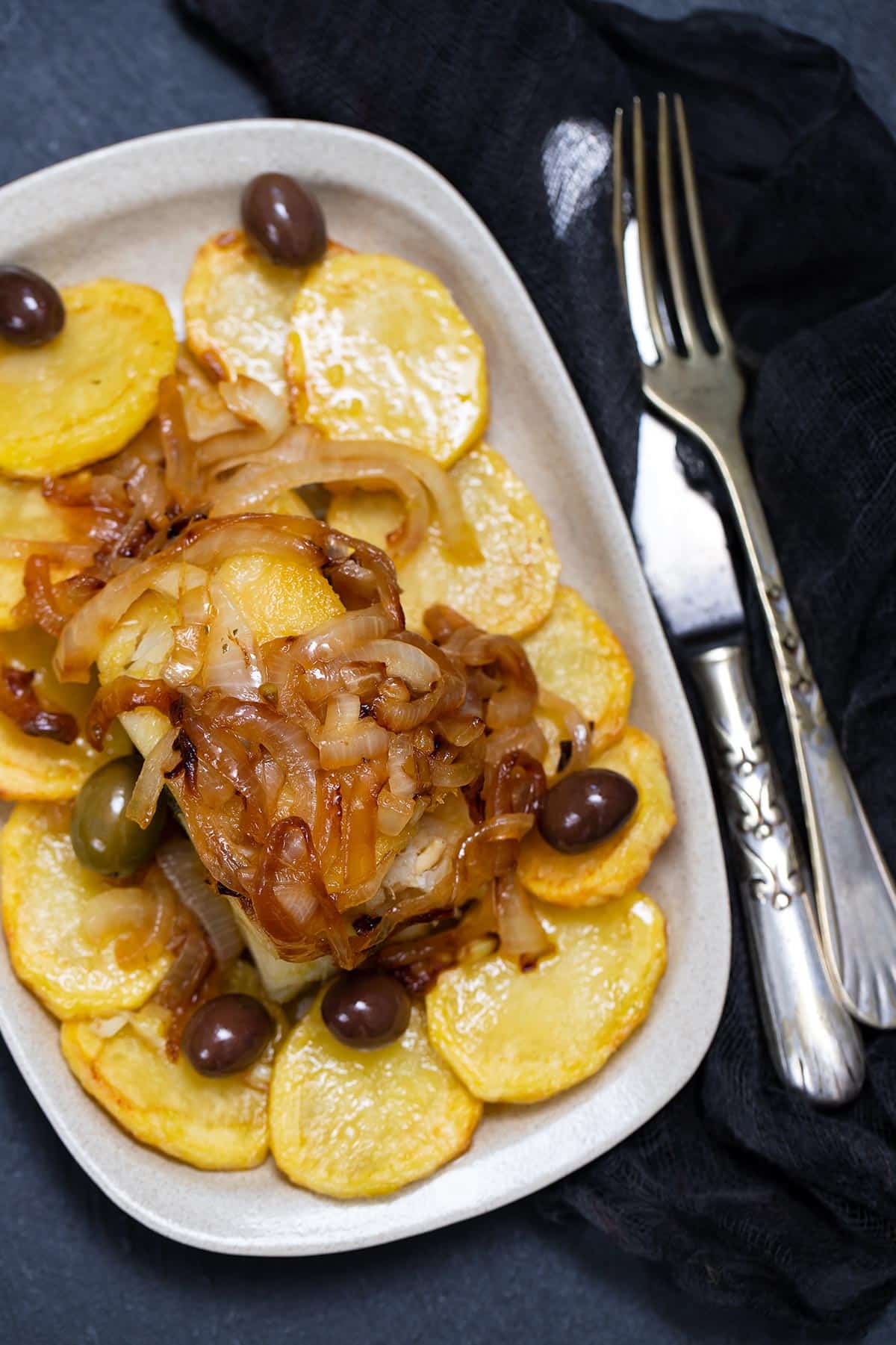 Bacalao a la portuguesa (receta de bacalao al horno a la portuguesa) PequeRecetas Bacalao a la portuguesa (receta de bacalao al horno a la portuguesa) PequeRecetas