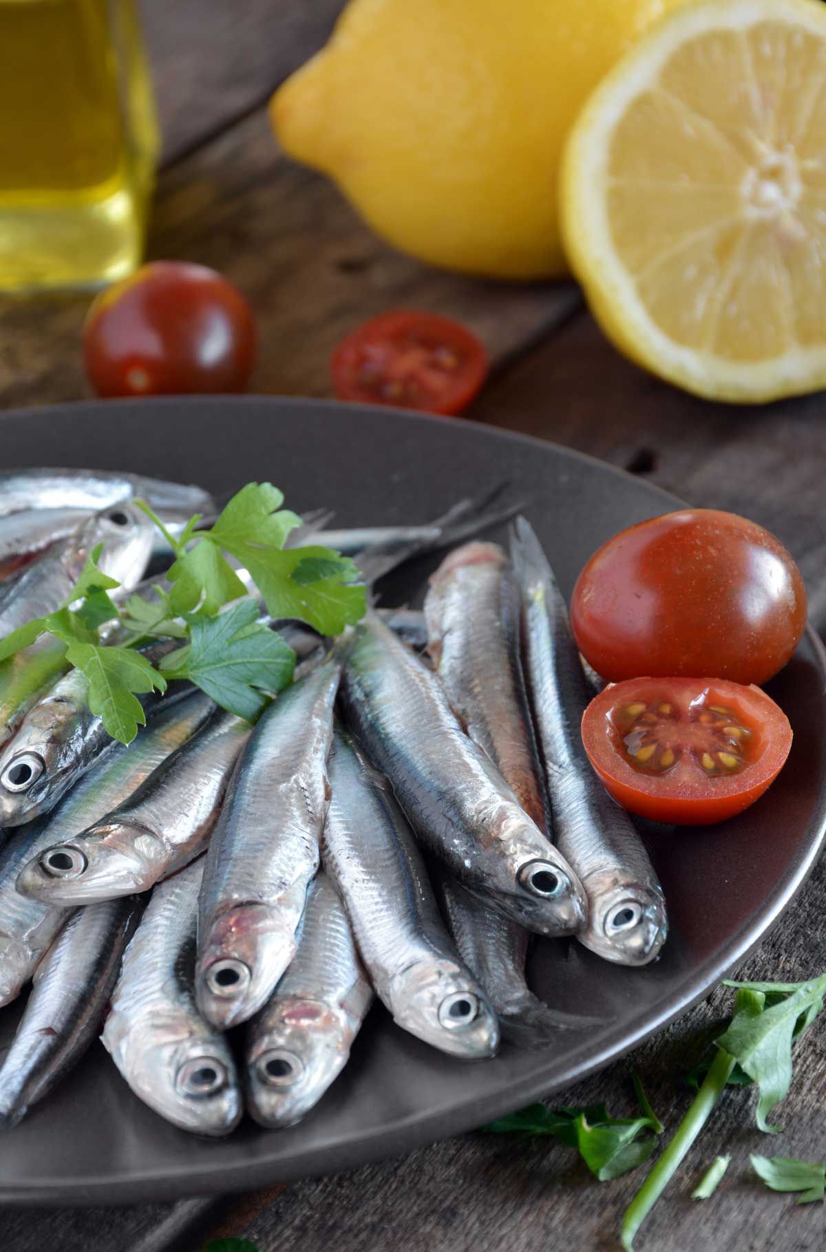 clean fresh anchovies
