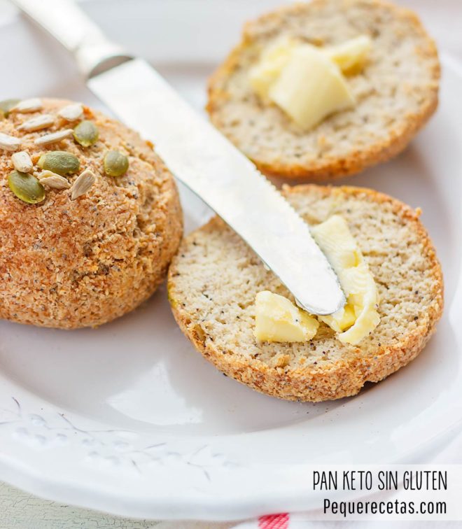 Pan Keto (receta FÁCIL sin hidratos de carbono y sin gluten) PequeRecetas