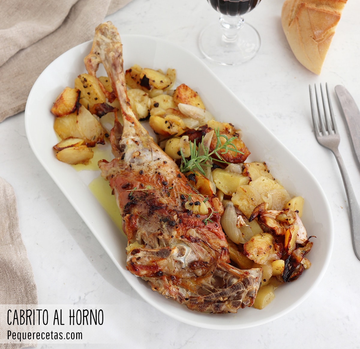 Cabrito al horno con patatas y cebolla (receta tradicional) - PequeRecetas