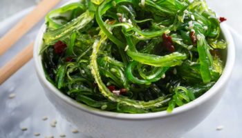 receita de salada de alga wakame