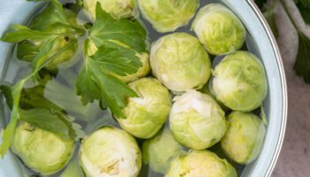 boil brussels sprouts