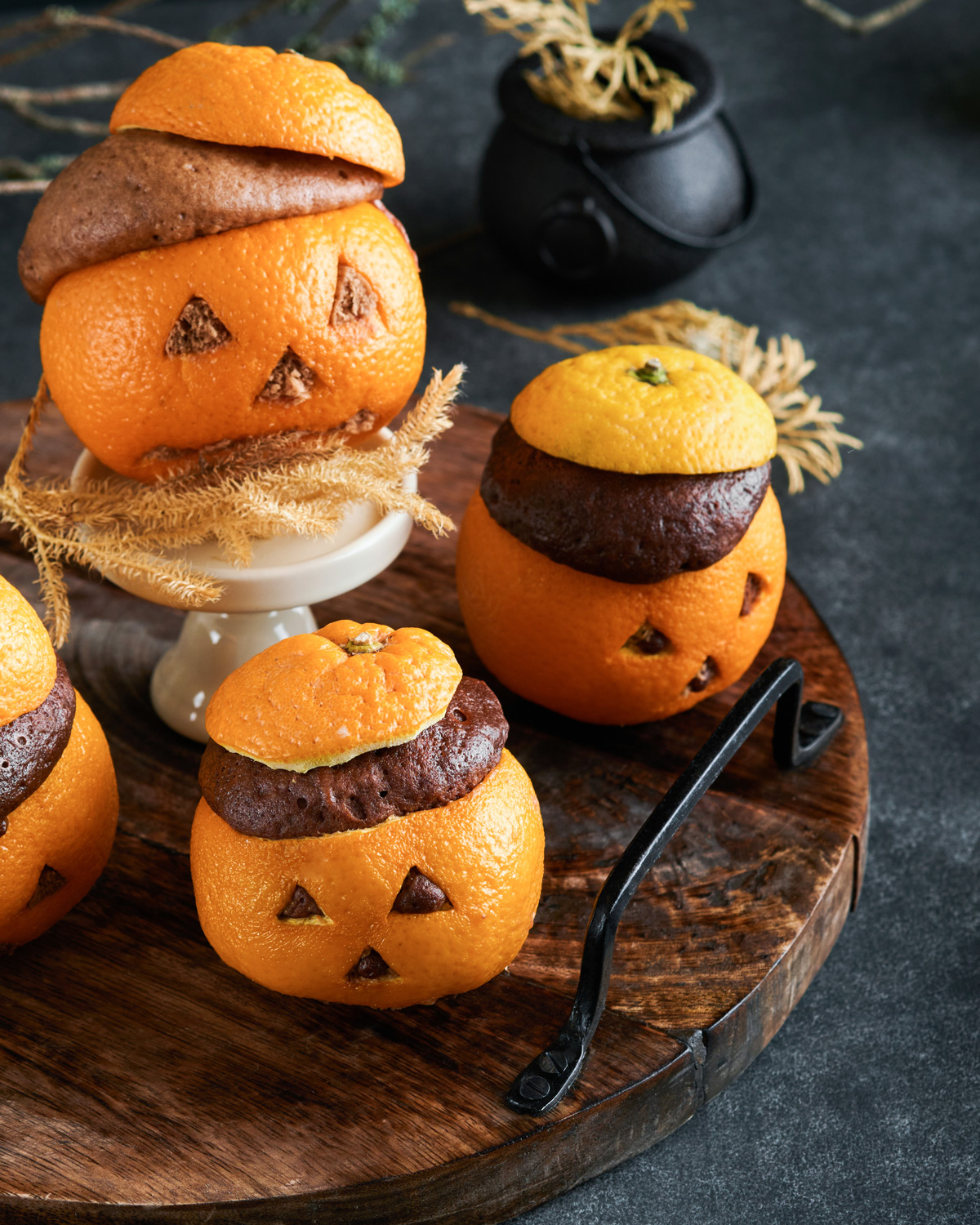 mandarinas de Halloween rellenas de bizcocho de chocolate