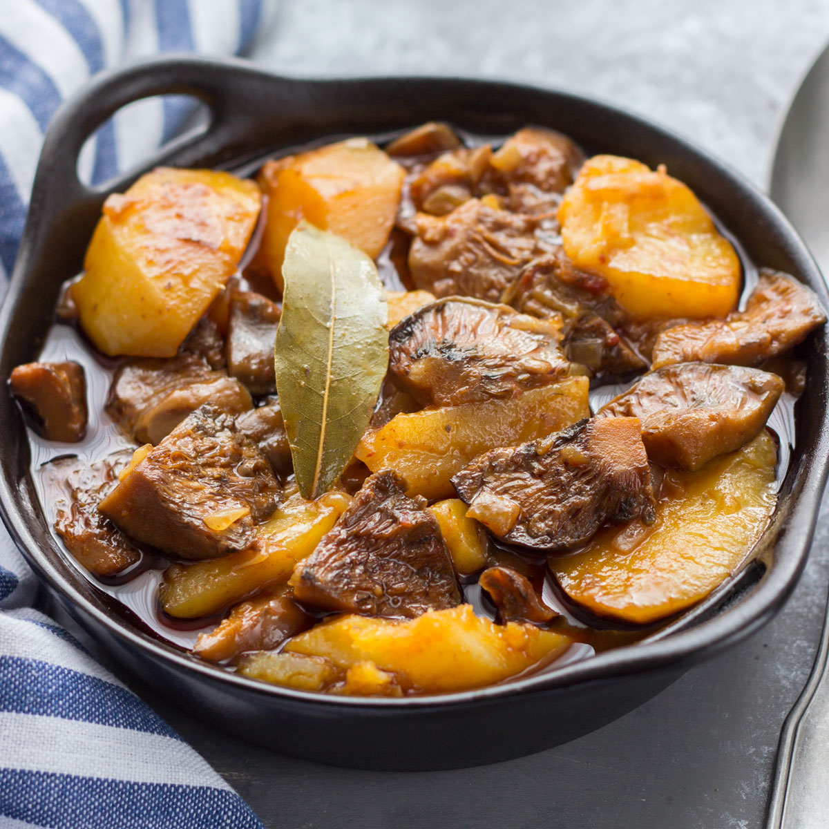 patatas con níscalos receta