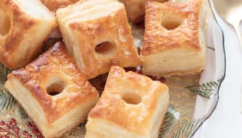 puff pastry from Astorga or Mielitos from Astorga