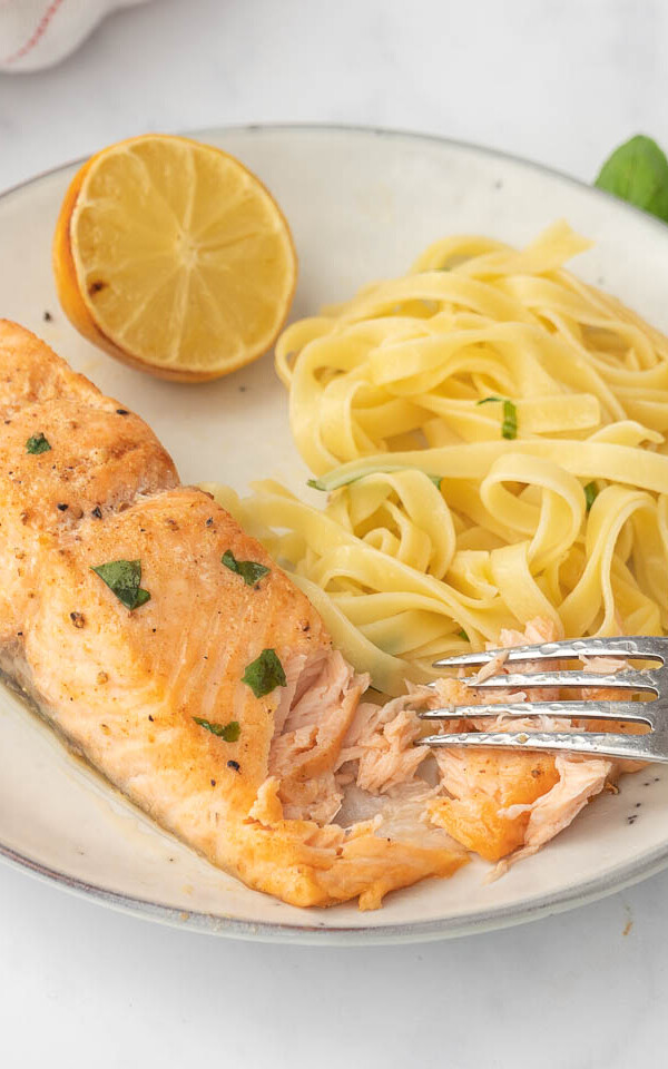 salmon airfryer - Cómo hacer salmón en freidora de aire ¡en solo 10 minutos! Salmón en freidora de aire
