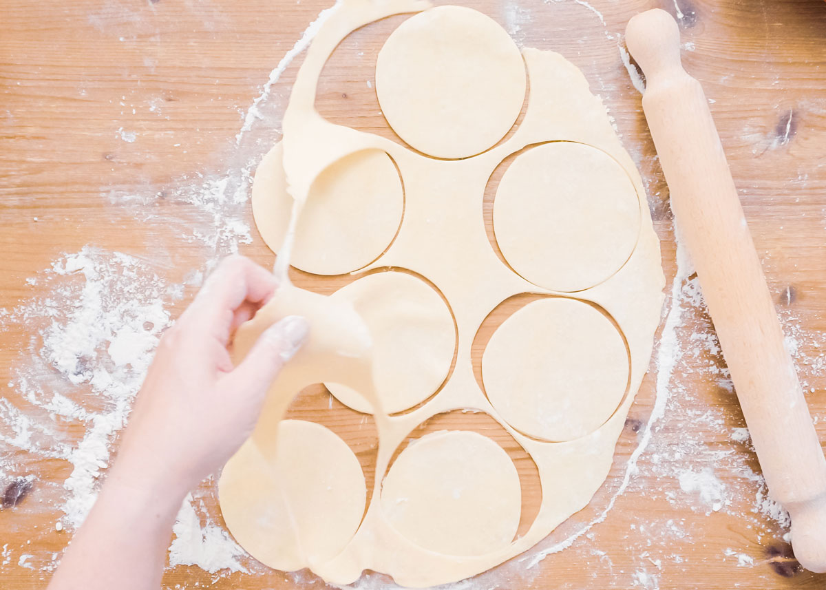 Masa Casera De Empanadillas - Rubiols O Robiols Dulces Mallorquines (Receta Tradicional)