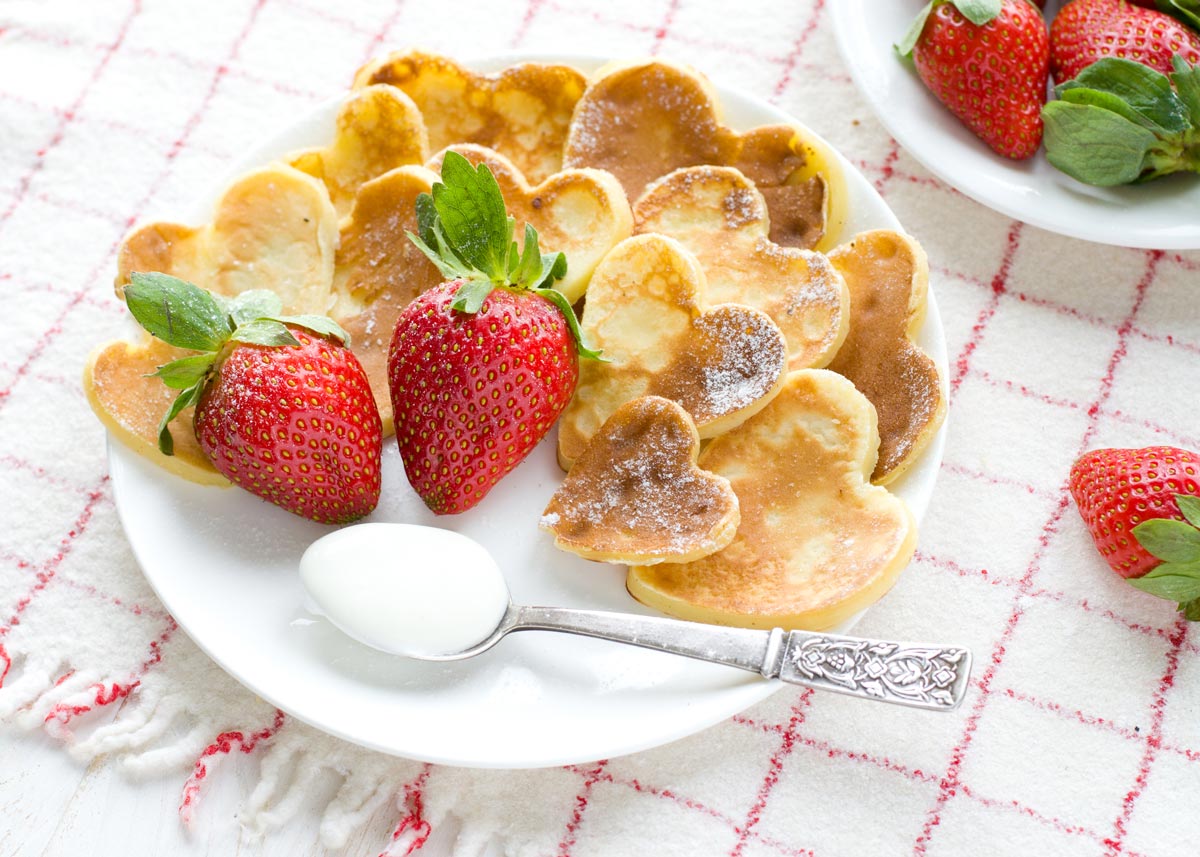 tortitas forma corazon para desayuno romantico san valentin