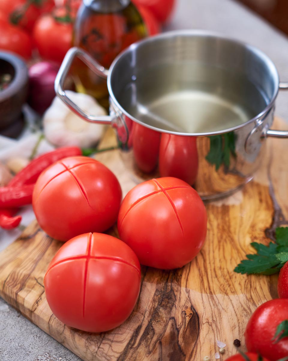 blanch tomatoes to peel -