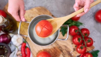 how to blanch tomatoes for easy peeling