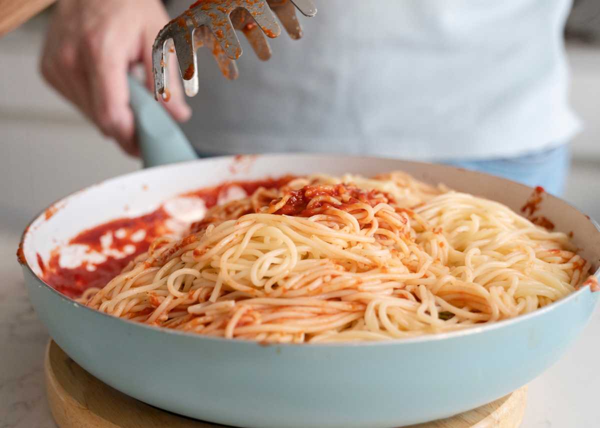 Espaguetis Con Tomate Salsa Marinara
