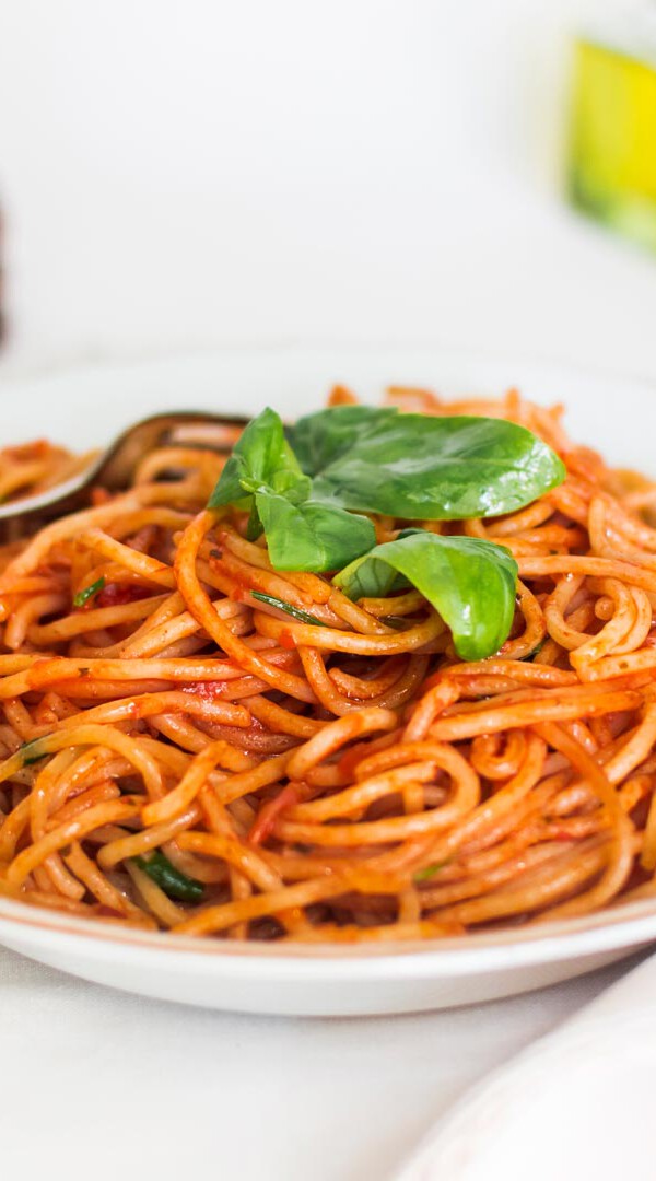 Espaguetis Con Tomate