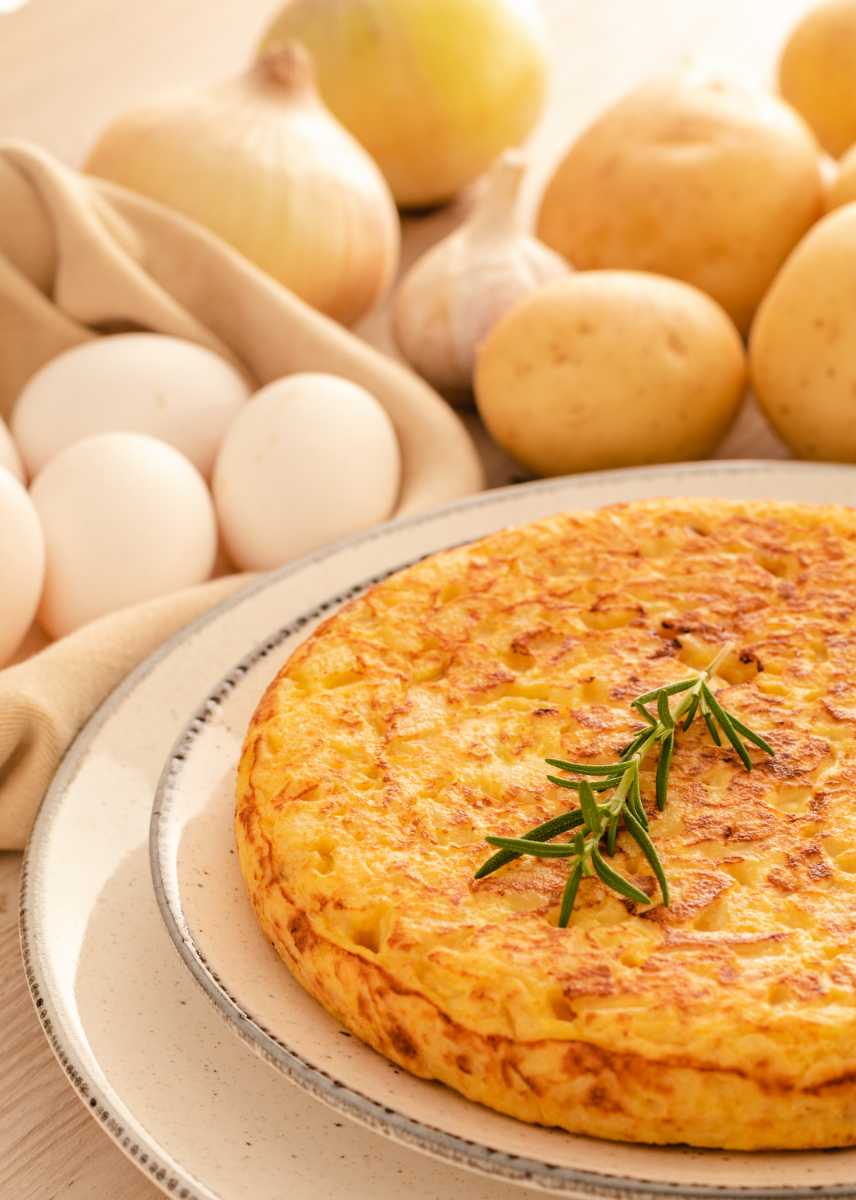 how to make a potato omelette with juicy onion