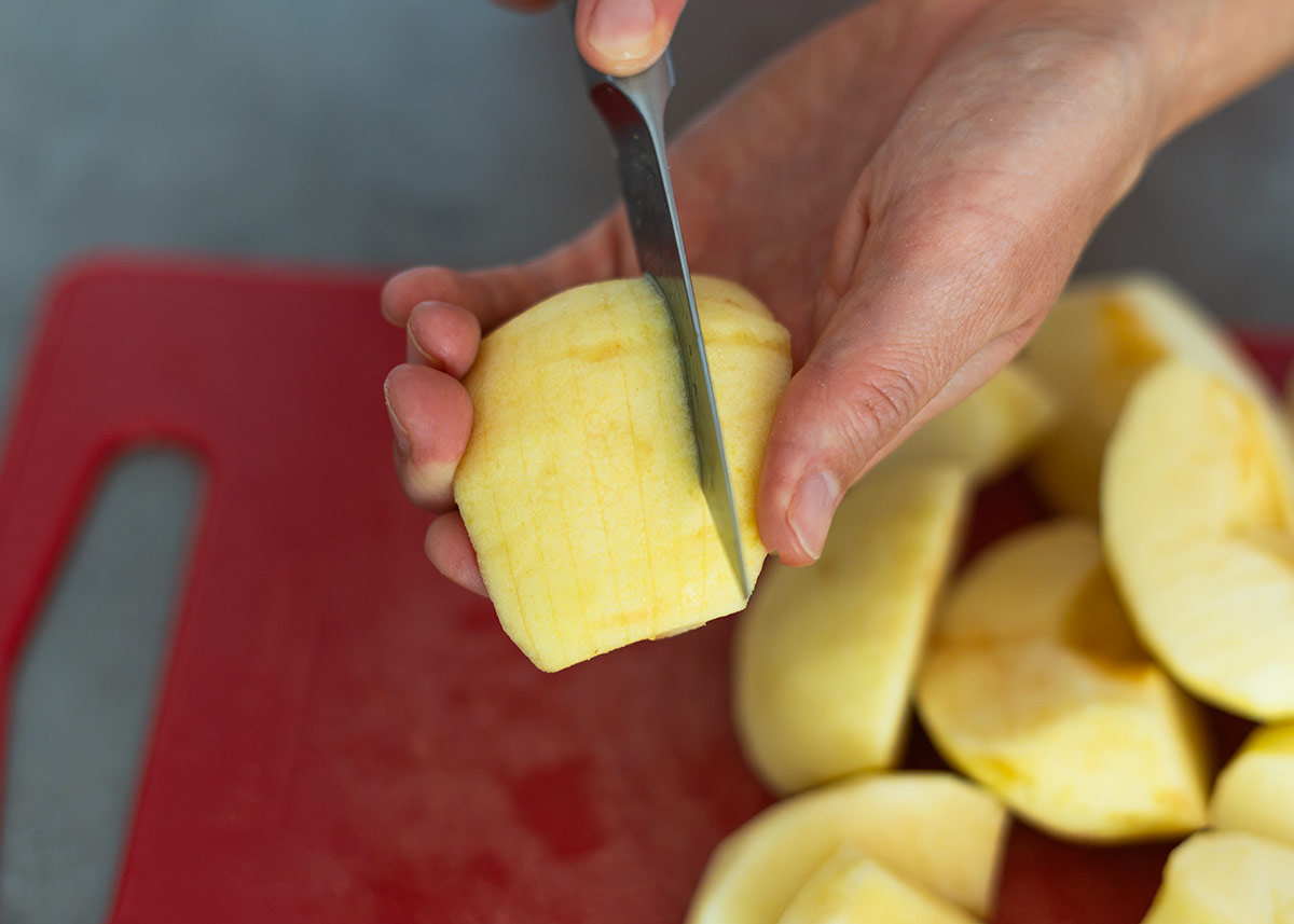 cortar manzanas para tarta de manzana 03995 - Tarta de manzana alemana (Apfelkuchen) Cortar manzanas para tarta de manzana alemana
