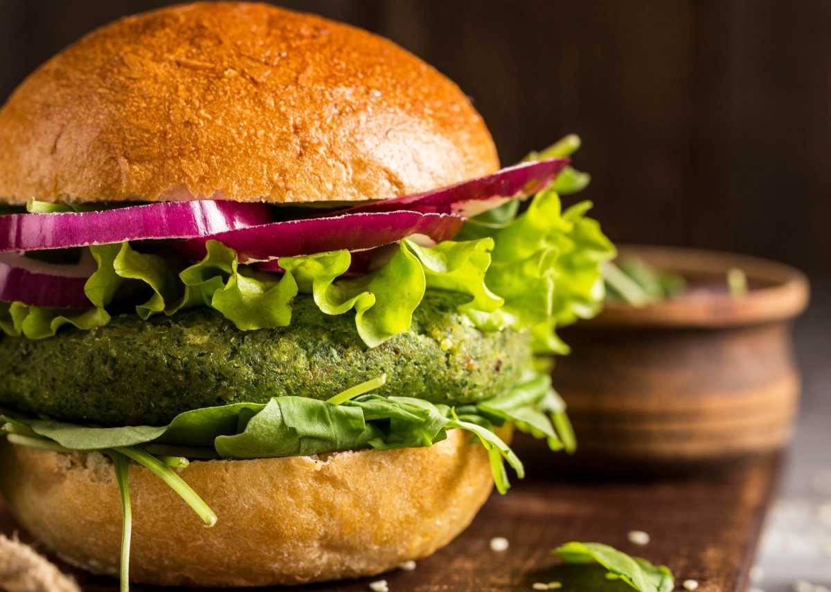 Vegan spinach and zucchini burger