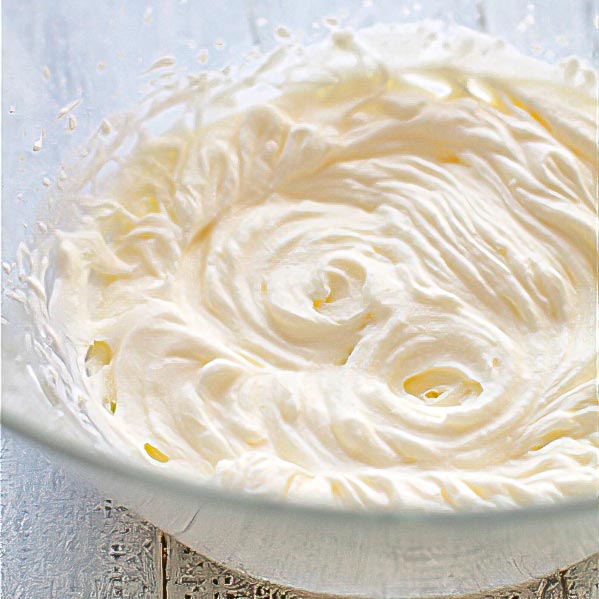 whipped cream topping for cake