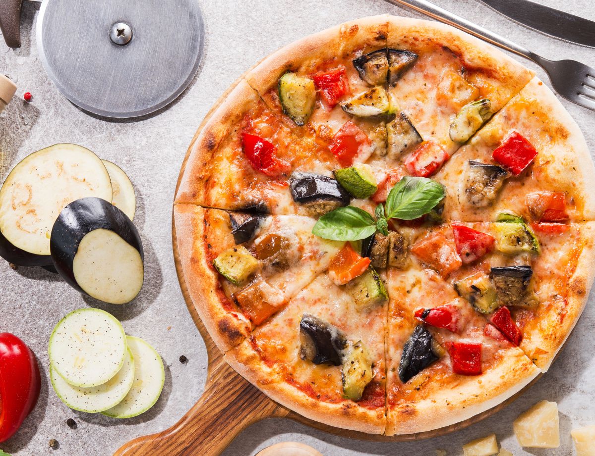 vegetable pizza with zucchini and aubergine